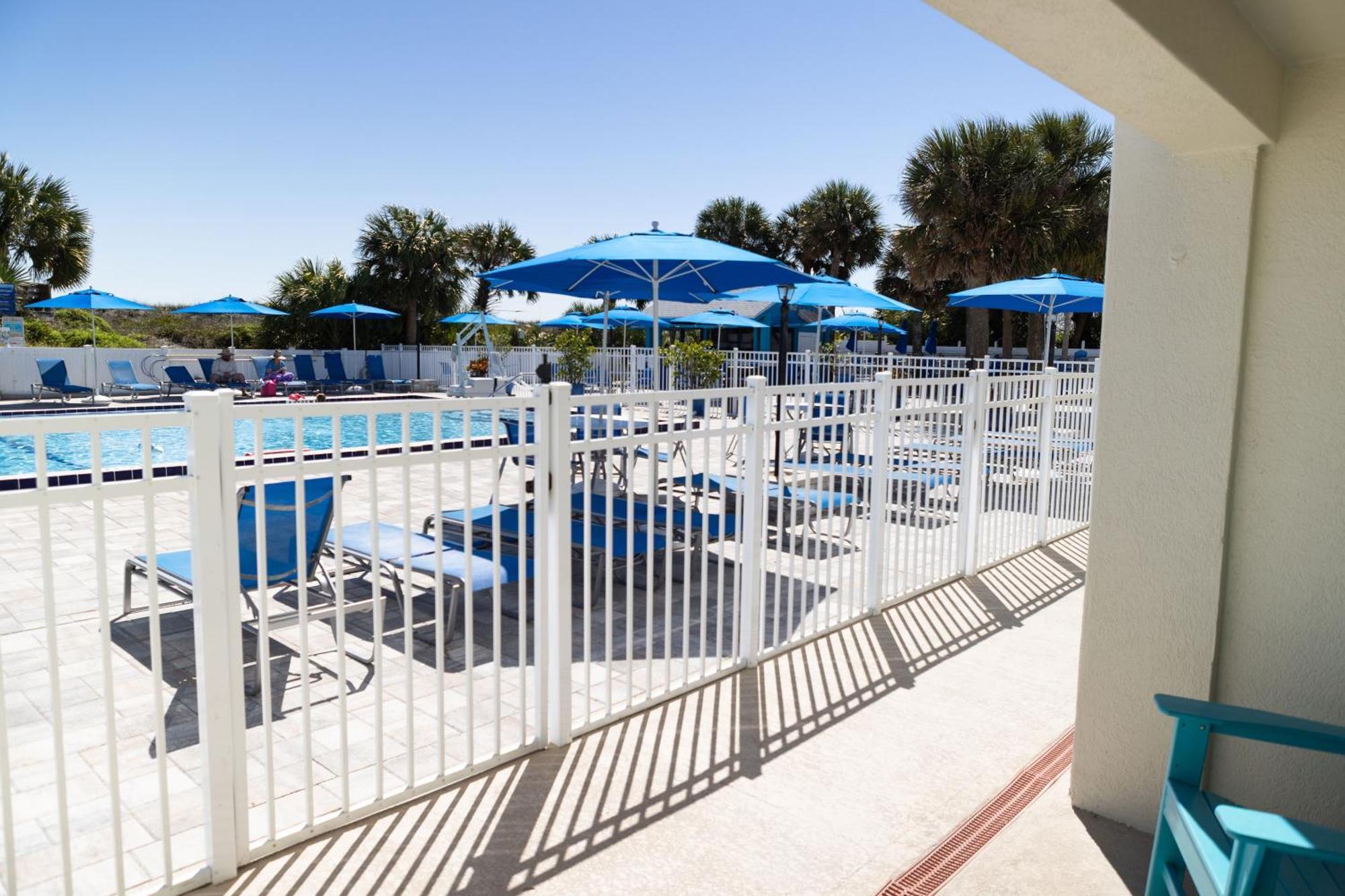 Guy Harvey Resort On Saint Augustine Beach Exterior photo