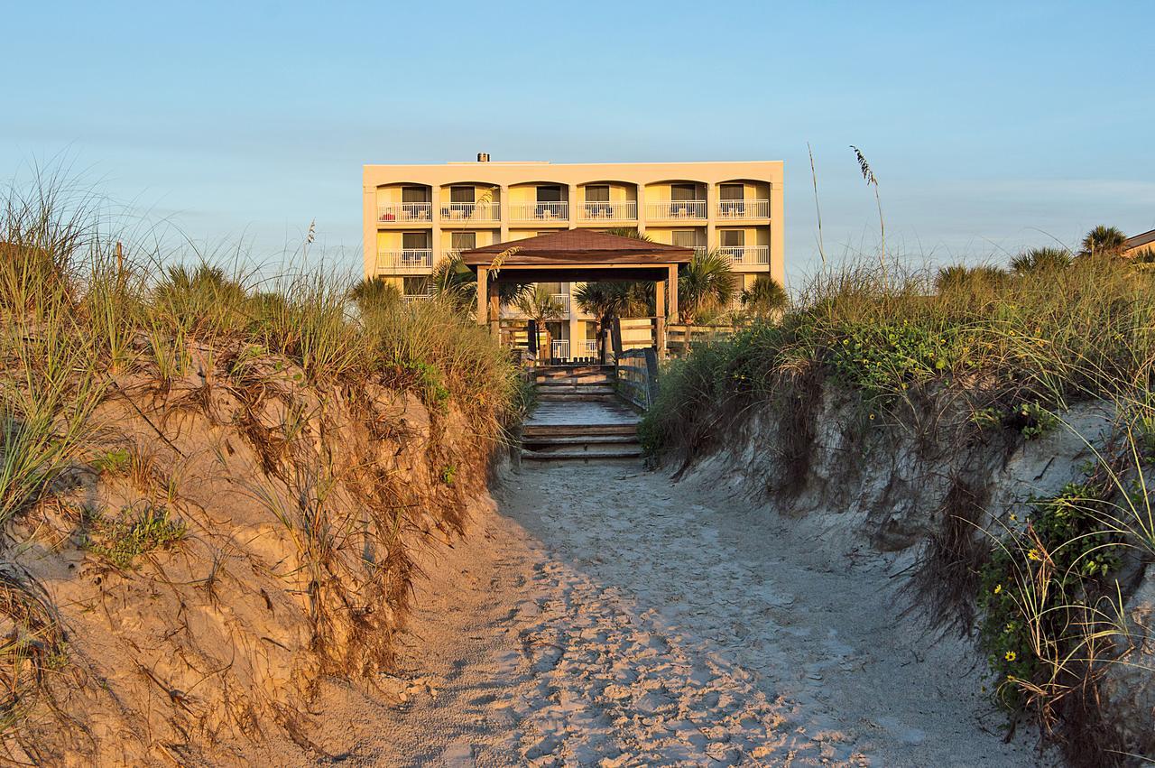 Guy Harvey Resort On Saint Augustine Beach Exterior photo