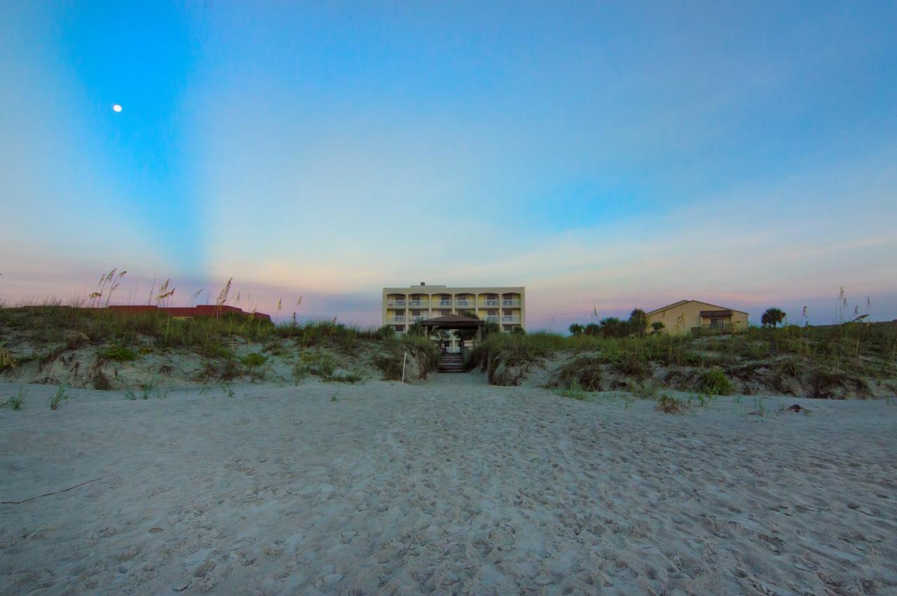 Guy Harvey Resort On Saint Augustine Beach Exterior photo